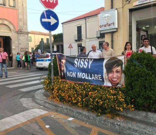 Taurianova, fiaccolata di preghiera per Sissy Trovato, Sindaco distante
