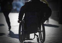 Mutilavano braccia e gambe per truffare assicurazioni, arrestati