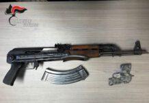Nicotera, trovati Kalashnikov pistola ed esplosivo