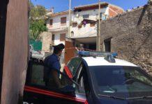 Uccide i due figli disabili e tenta il suicidio