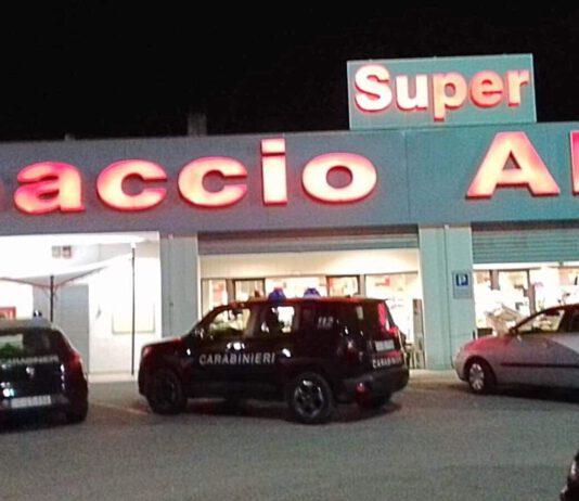 Rosarno, rapina in supermercato