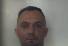 Si spacciava per poliziotto su Instagram, minacciando ed estorcendo denaro a donne, arrestato 35enne di Molochio