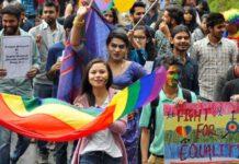 Essere gay in India non è più reato, decisione storica