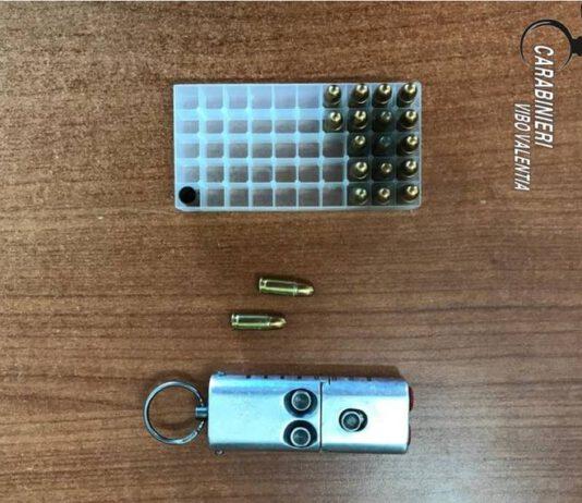 Nicotera, arrestato imprenditore. Trovato con pistola portachiavi addosso