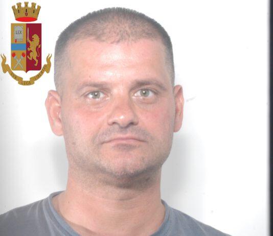 Arrestato pregiudicato 41enne di San Luca sorpreso con un panetto di cocaina e una pistola clandestina