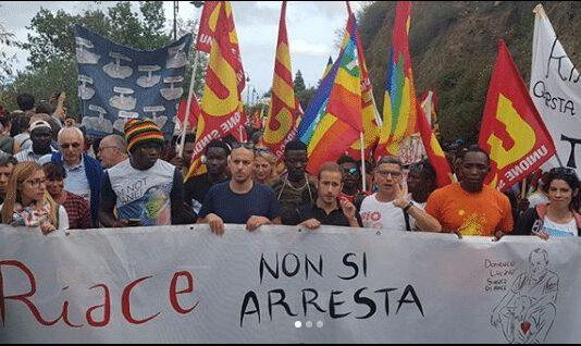 Modello Riace, Viminale: trasferire migranti. Lucano: vogliono intimidirci