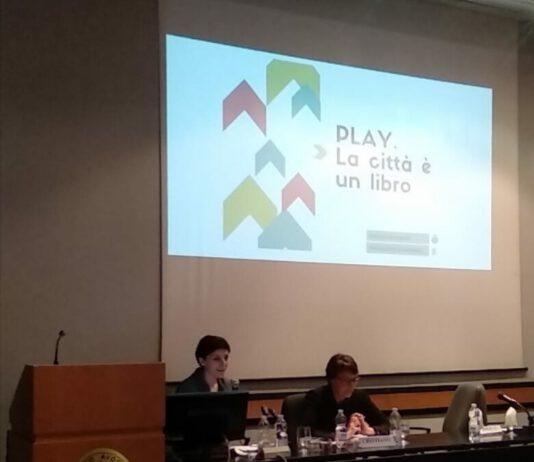 Presentazione a Torino al XV Forum del Libro del progetto del Comune di Rosarno “ Play La Città è un libro “
