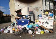 Laureana, rincaro bollette acqua e spazzatura non raccolta