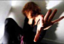 Minaccia di morte ex convivente e figlia minore,