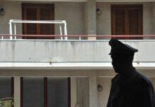 Precipita dal balcone, muore ragazzina 12enne