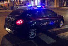 Tenta di aggredire carabinieri durante sequestro del furgone, arrestato 56enne