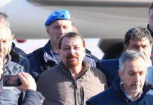 Cesare Battisti atterrato in Italia. In cella da solo e sei mesi isolamento diurno