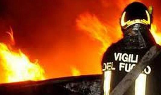 Nuovo incendio tendopoli San Ferdinando, morto un migrante 25enne