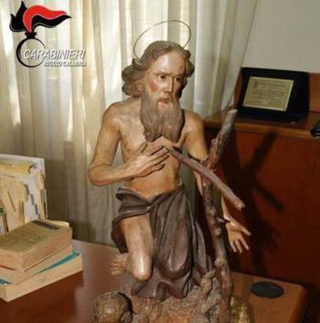 Caulonia, ritrovata la statua rubata di Sant’Ilarione Abate