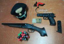 Armi nascoste nel divano, arrestato 67enne