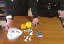 Cocaina nascosta dentro contenitore sorprese uova di Pasqua, arrestata coppia