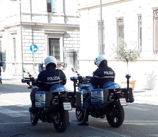 Scoperto furto in flagranza di un’auto
