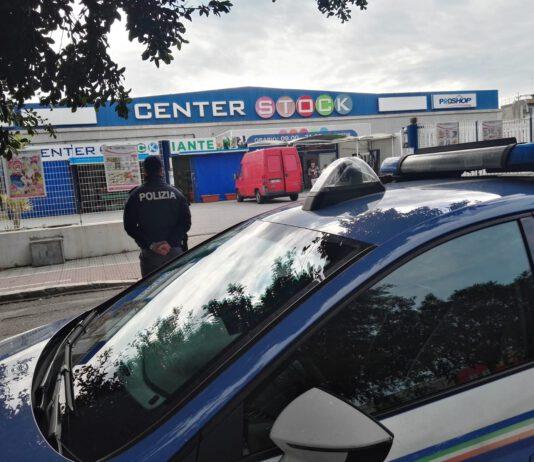 Furto nella notte ad attività commerciale