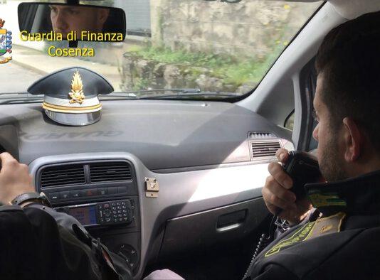 Bancarotta fraudolenta, arrestati due imprenditori