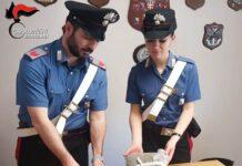 Fermato in auto con droga, arrestato