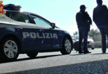 Minaccia conducente su autobus con un taglierino, arrestato
