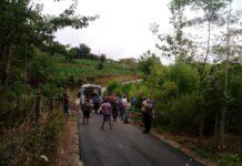 Auto finisce in scarpata, grave 22enne