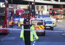 Londra-Attentato a London Bridge. Due morti e otto feriti. Ucciso l’attentatore, aveva dei coltelli e un finto giubbotto esplosivo