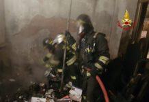 Esplode negozio a Reggio Calabria, feriti 4 vigili del fuoco e 6 poliziotti