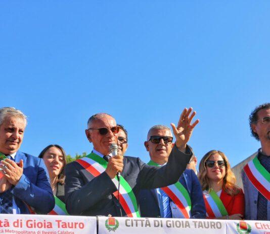 Emergenza Rifiuti: il Sindaco di Gioia Tauro alza il livello della Protesta