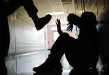 Bullismo: spegnevano le sigarette sul collo del compagno, due ragazzi in comunità