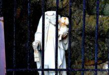 Atto vandalico nel vibonese: decapitata Madonna e Gesù Bambino