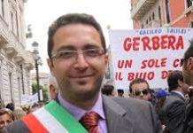 Polistena, atti di vandalismo. Divelti dissuasori, danneggiate illuminazioni e lampione