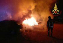 Incendiata auto sacerdote in Calabria