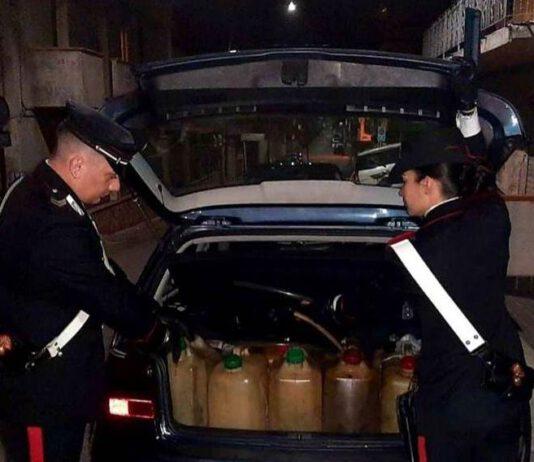 Rubano gasolio da uncamion, arresati coniugi reggini