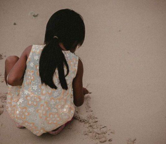 Bimba di 7 anni violentata e uccisa in Pakistan