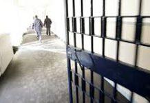 Uccise moglie e bimbo con mannaia- si suicida in carcere