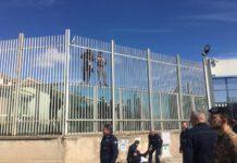 Rivolta in carcere, detenuti evadono