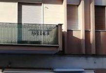 Pipistrelli stesi ad essiccare su stendino in balcone- intervengono forze dell’ordine