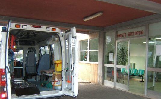 Gioia Tauro, va in escandescenze al pronto soccorso- arrestato 21enne