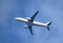 Coronavirus, donna positiva prende due aerei per tornare in Sicilia: denunciata