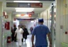 Infermiera aggredita a sputi in faccia a fine turno