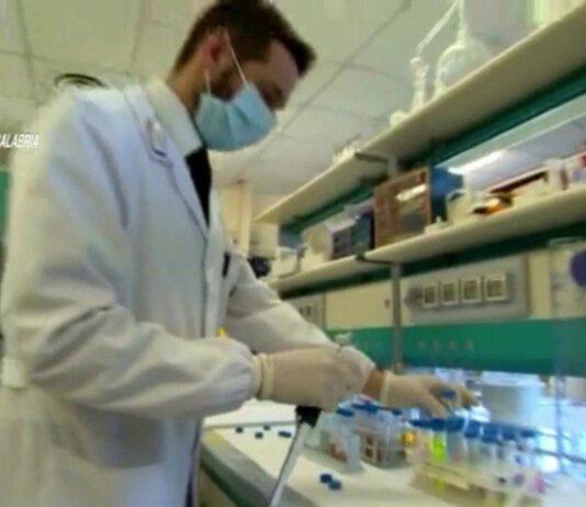 Incastrato dal dna, aveva commesso rapina ad uffici postali: arrestato 30enne