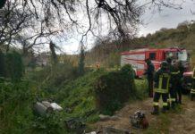 Auto finisce in scarpata, muore donna nel reggino
