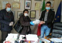 L’Associazione Nuovamente dona mascherine per la protezione individuale alle Forze dell’Ordine ed alle famiglie in difficoltà di Rosarno