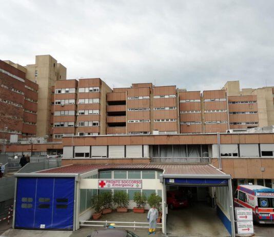 Dottoressa investita sull’autostrada A2 mentre soccorre un automobilista in difficoltà