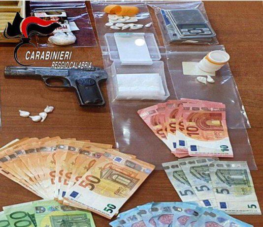 Servizio antidroga carabinieri Reggio Calabria- sorpreso con cocaina e una pistola, arrestato 28enne