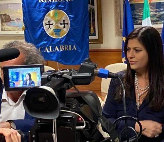 Santelli: “In Calabria nei prossimi giorni disponibili un milione di mascherine per la popolazione”