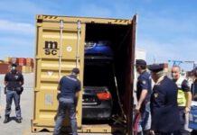 Auto di lusso rubate, la Polizia sventa traffico internazionale nel Porto di Gioia Tauro