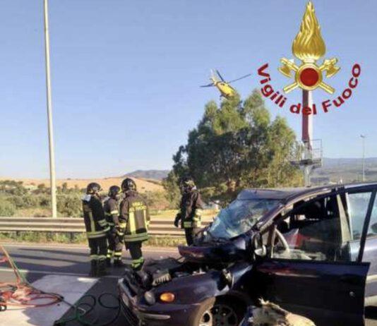 Incidente su Ss 106- un morto e 3 feriti