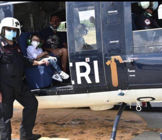 Carabinieri realizzano sogno di due bimbi calabresi malati: volare in elicottero